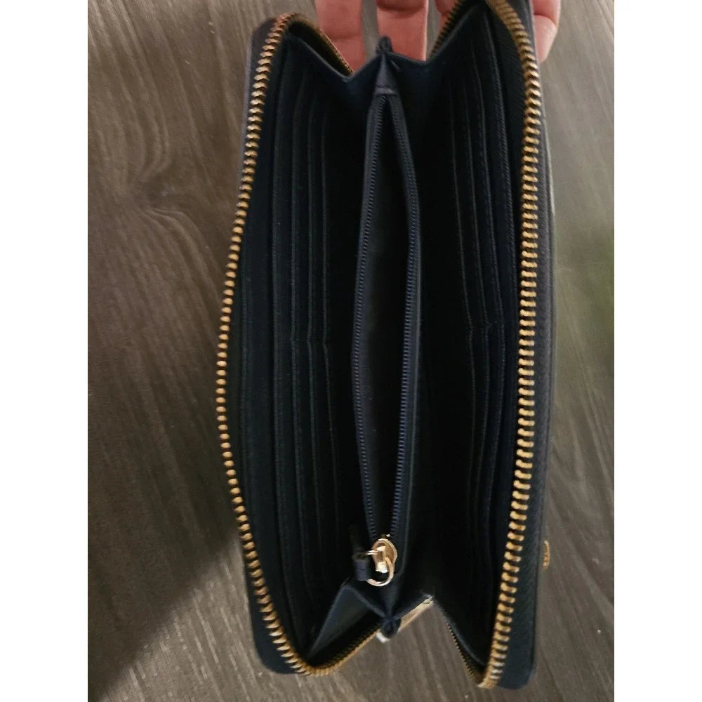 Fossil Wallet - Picture 3 of 4